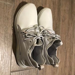 Reebok Gureso 2.0 Light Grey Sz. 9